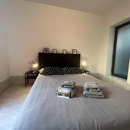 Center Confort 8 Apartment *
